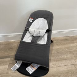 Baby Björn Bouncer - Good condition!!