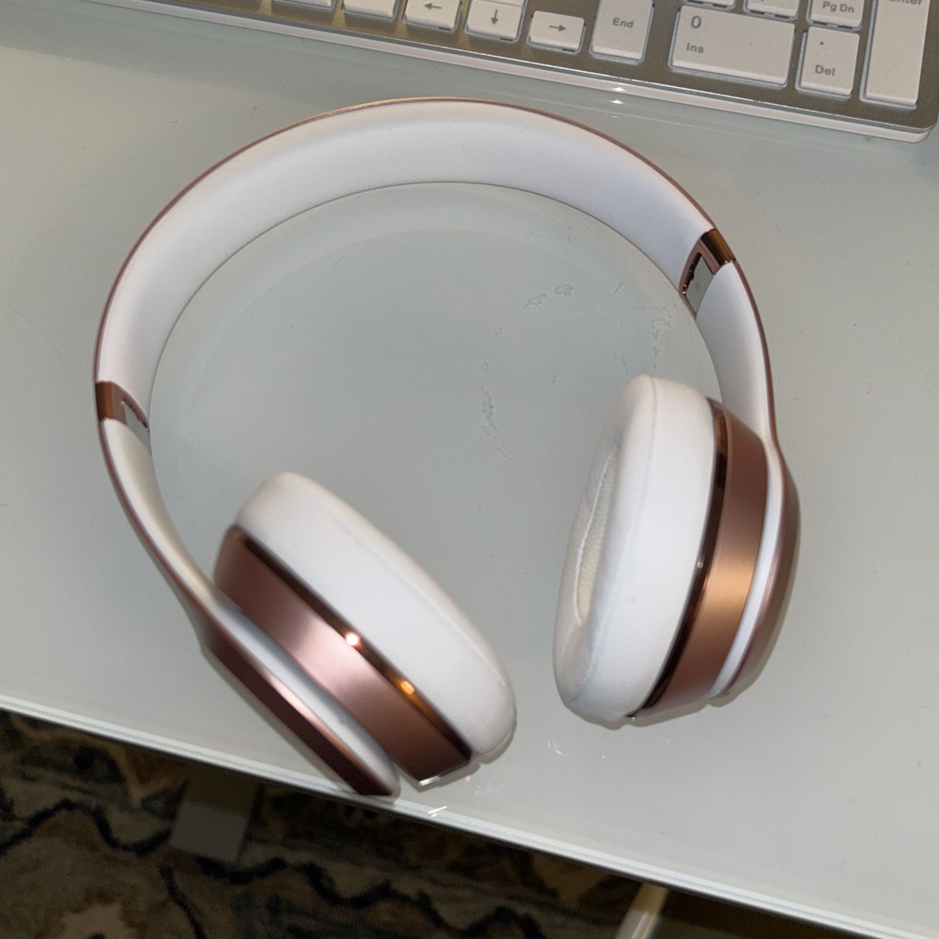 Beats Solo 3 Rose gold