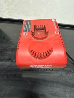 Snap on 18 volt battery charger