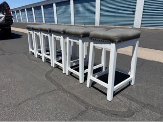 (6) 24” Height Bar / Kitchen Stools