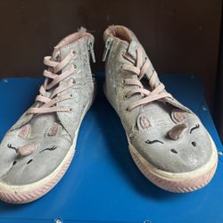Girls Shoes 
