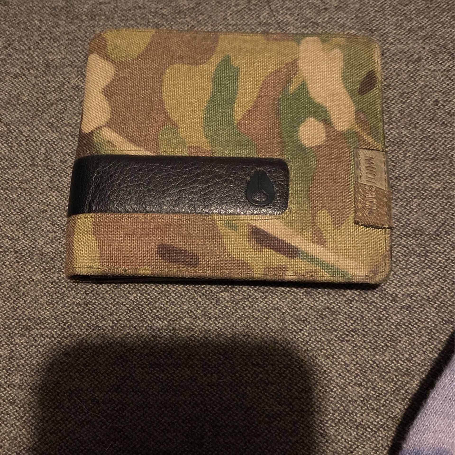 Nixon SHOWOFF Wallet Multi Camo