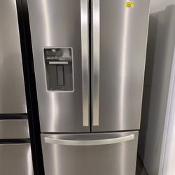 Whirlpool French Door Refrigerator 30” Wide