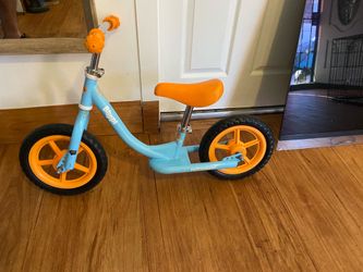 Kids balance bike