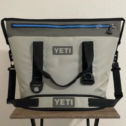 Yeti Hopper two 20 Bag 