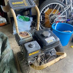 Dewalt Pressure Washer (READ DESCRIPTION) 
