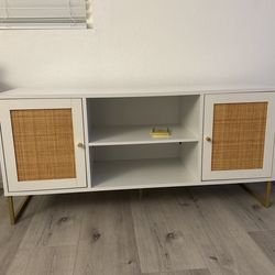 Stand / TV Console