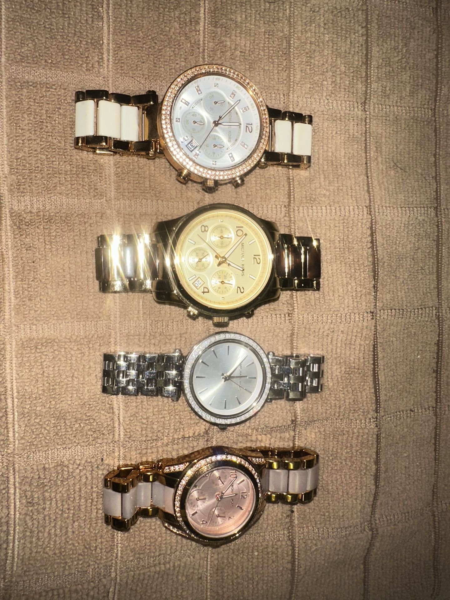 Used Bundle Of 4 Woman’s Michael Kors Watches 