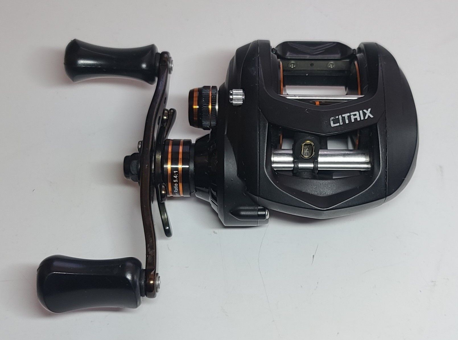 100) OKUMA CITRIX 350 BAITCASTING REEL