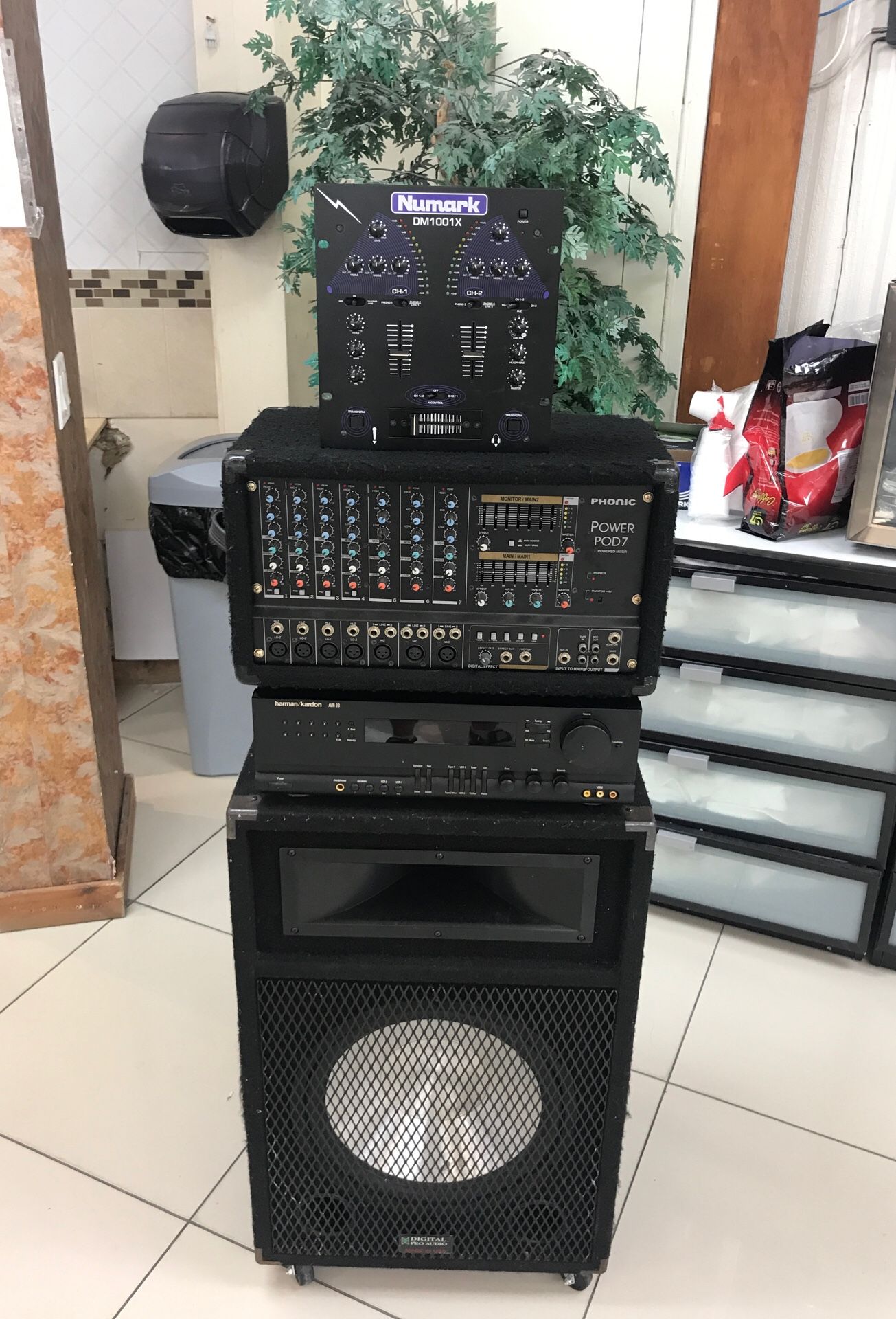 Digital pro audio speaker-harman/kardon-power pod7 mixer- numarkdm1001x👍🏿