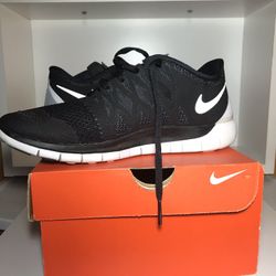 Women’s Nike Free 5.0 Black , Size 8