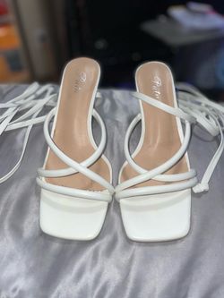 White heels size 8