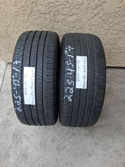 (2) 225/45/17 GOOD YEAR EAGLE SPORT  LIFE: 80%