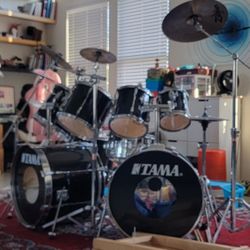 Tama Rockstar Drum Set And Cymbals 