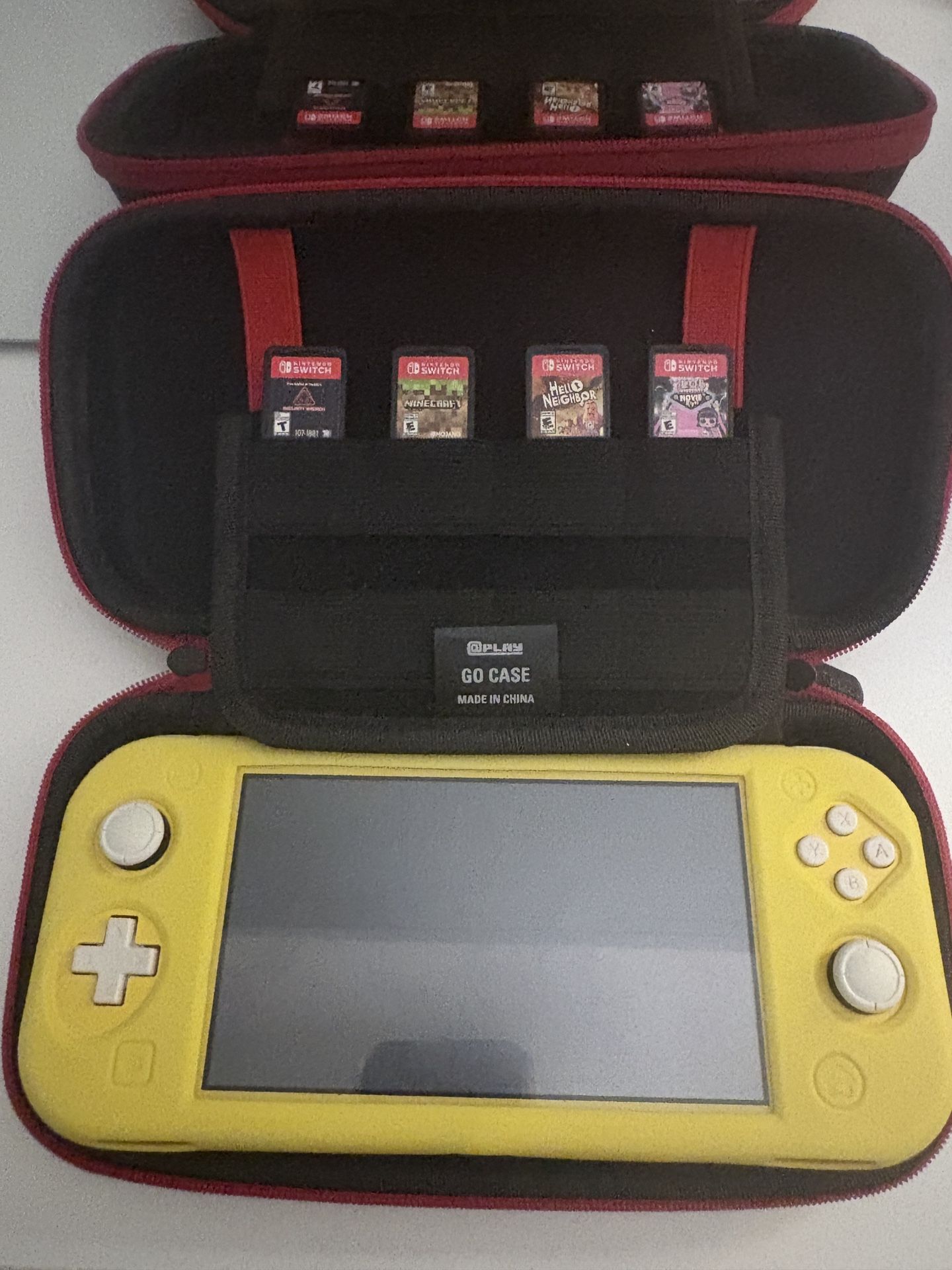 💛 Nintendo Switch Lite Bundle – Yellow + Case + Minecraft & More! 💛