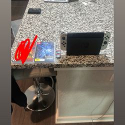 Nintendo Switch Oled With 3 Games 