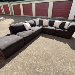 *FREE DELIVERY* Thomasville 6 Piece Modular Sectional