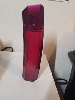 Escada magnetism perfume new