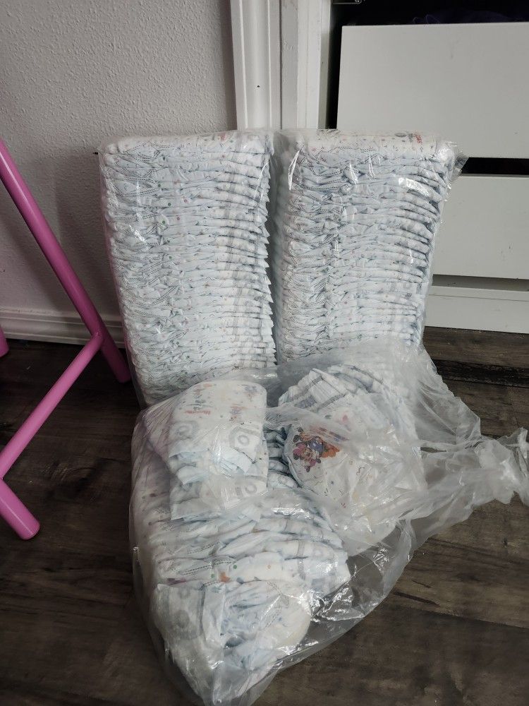 Free Size 3 Huggies Diapers