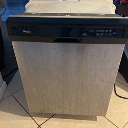 Dishwasher Whirlpool. Working Condition
