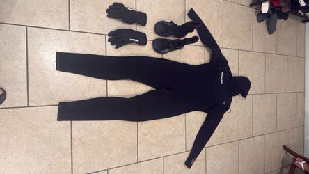 Hyperflex Full Wetsuit with Gloves and Boots