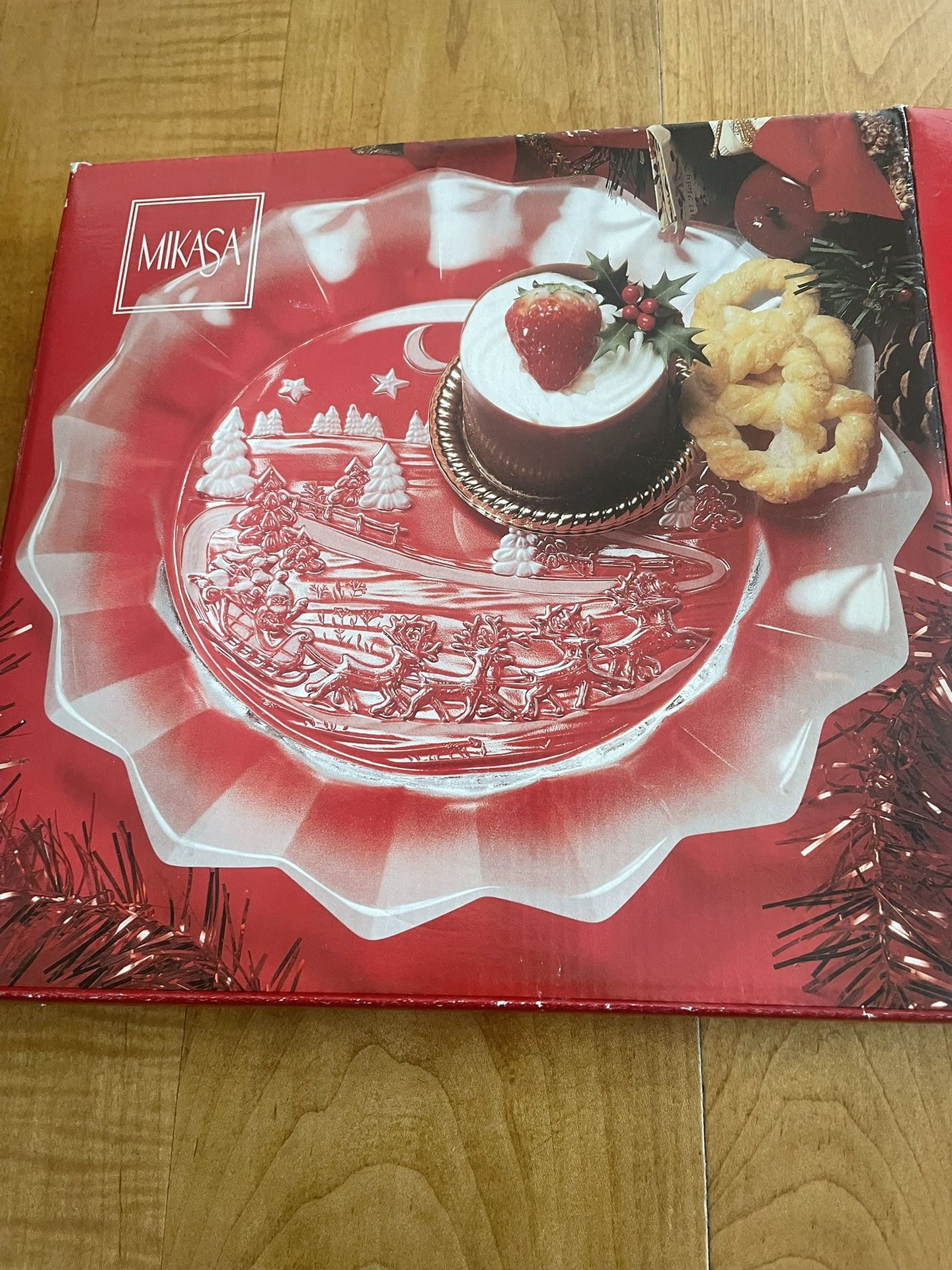 Xmas Plate Glass 9"