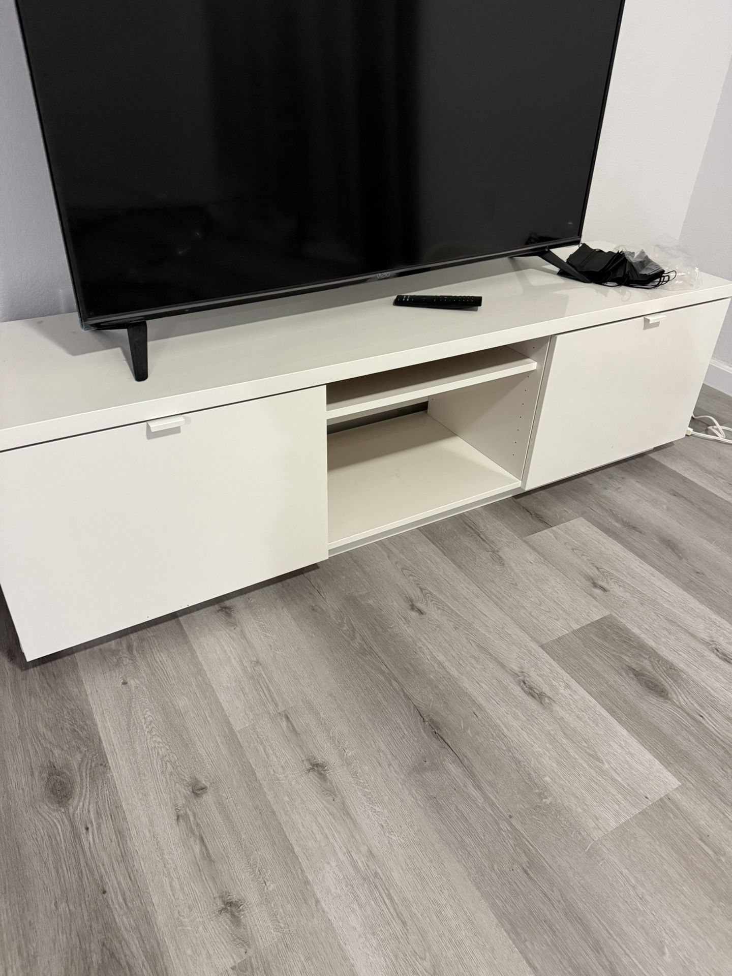 White tv Console