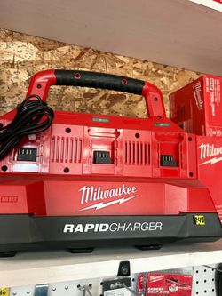 Milwaukee Rapid Charger newn