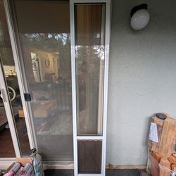 Renter friendly detachable dog door - fit for medium/large breeds