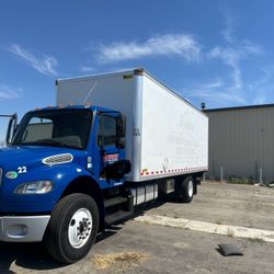 Box Truck 26 Feet With Left Gate 2017 