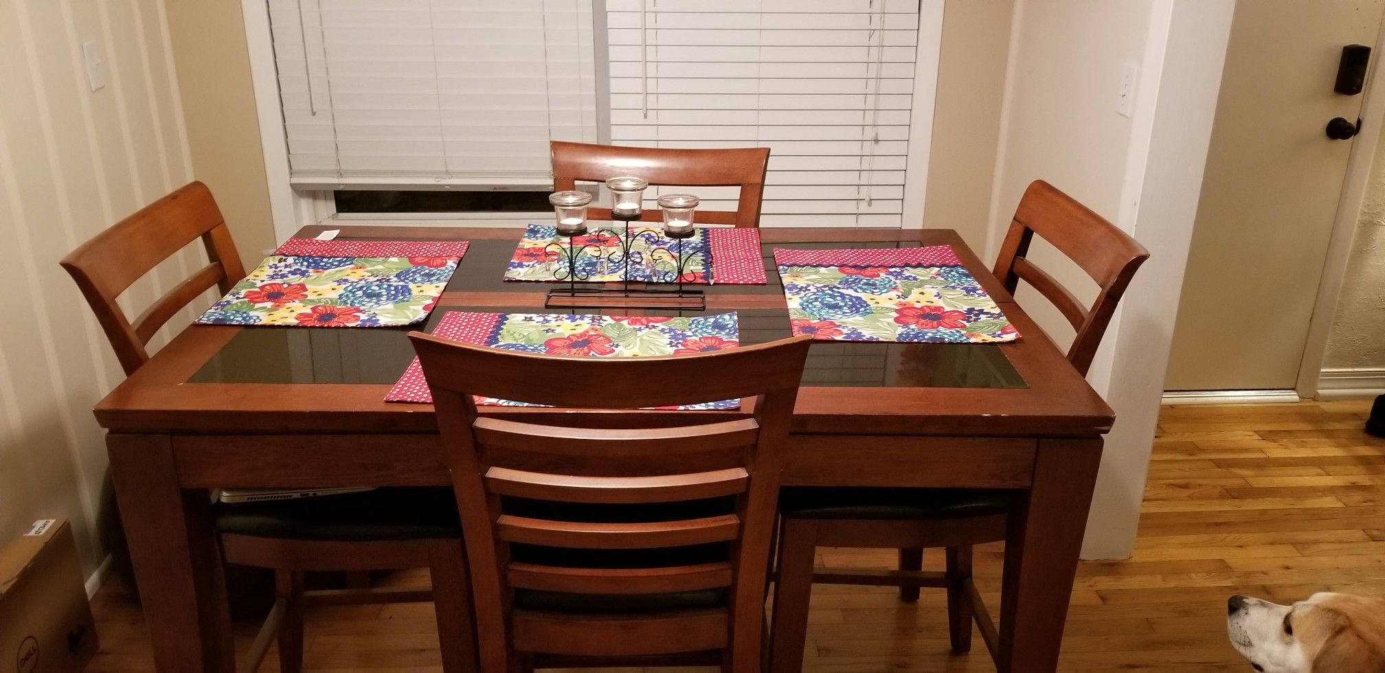 Dining room table