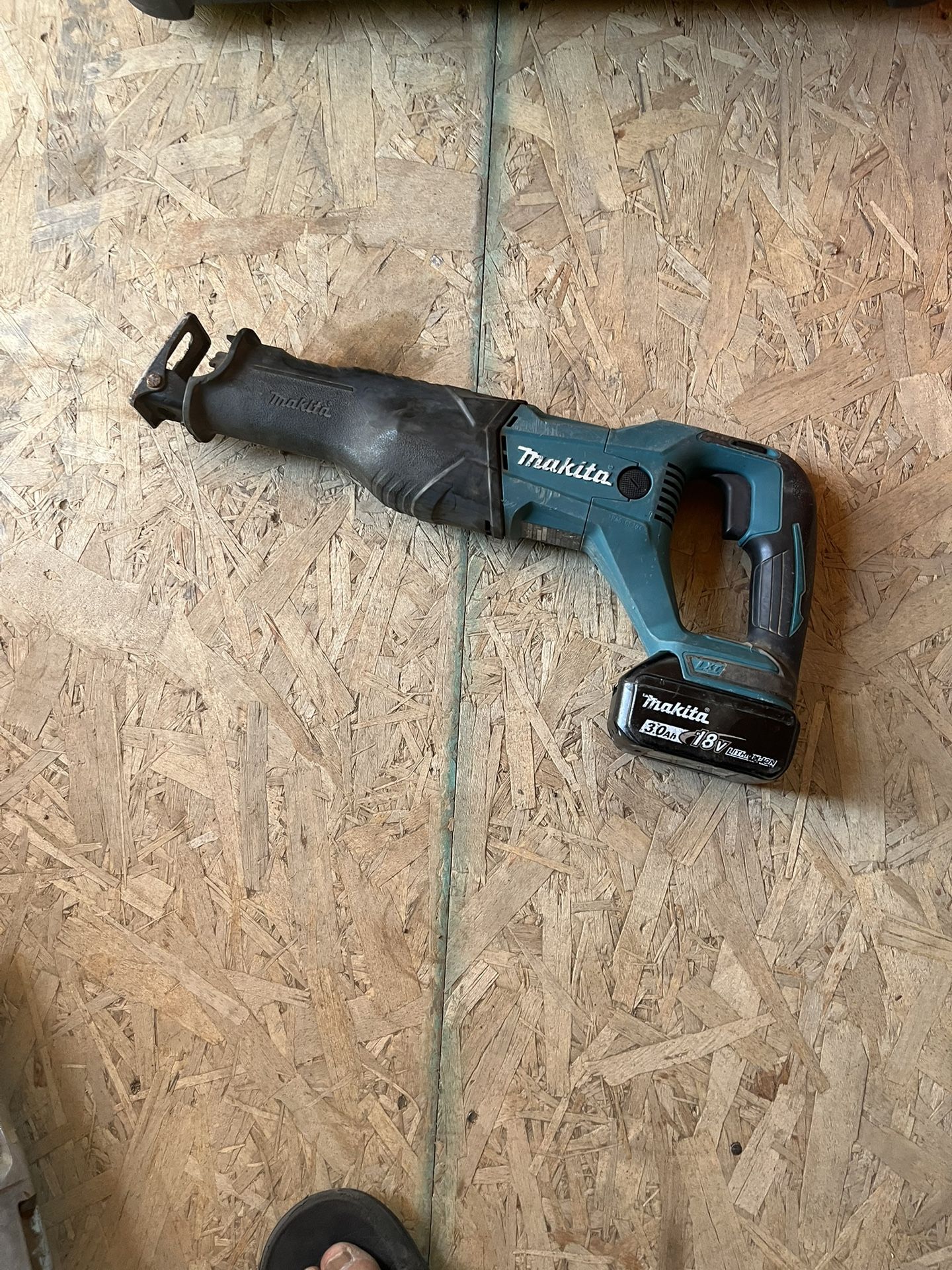 Makita Sawzall With Battery