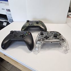 XBOX  ONE  CONTROLLER 