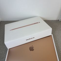 13-Inch Apple MacBook Air (256GB, SSD, M1, 8GB)