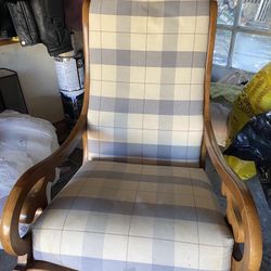 Pretty Confortable Chair $$reduced