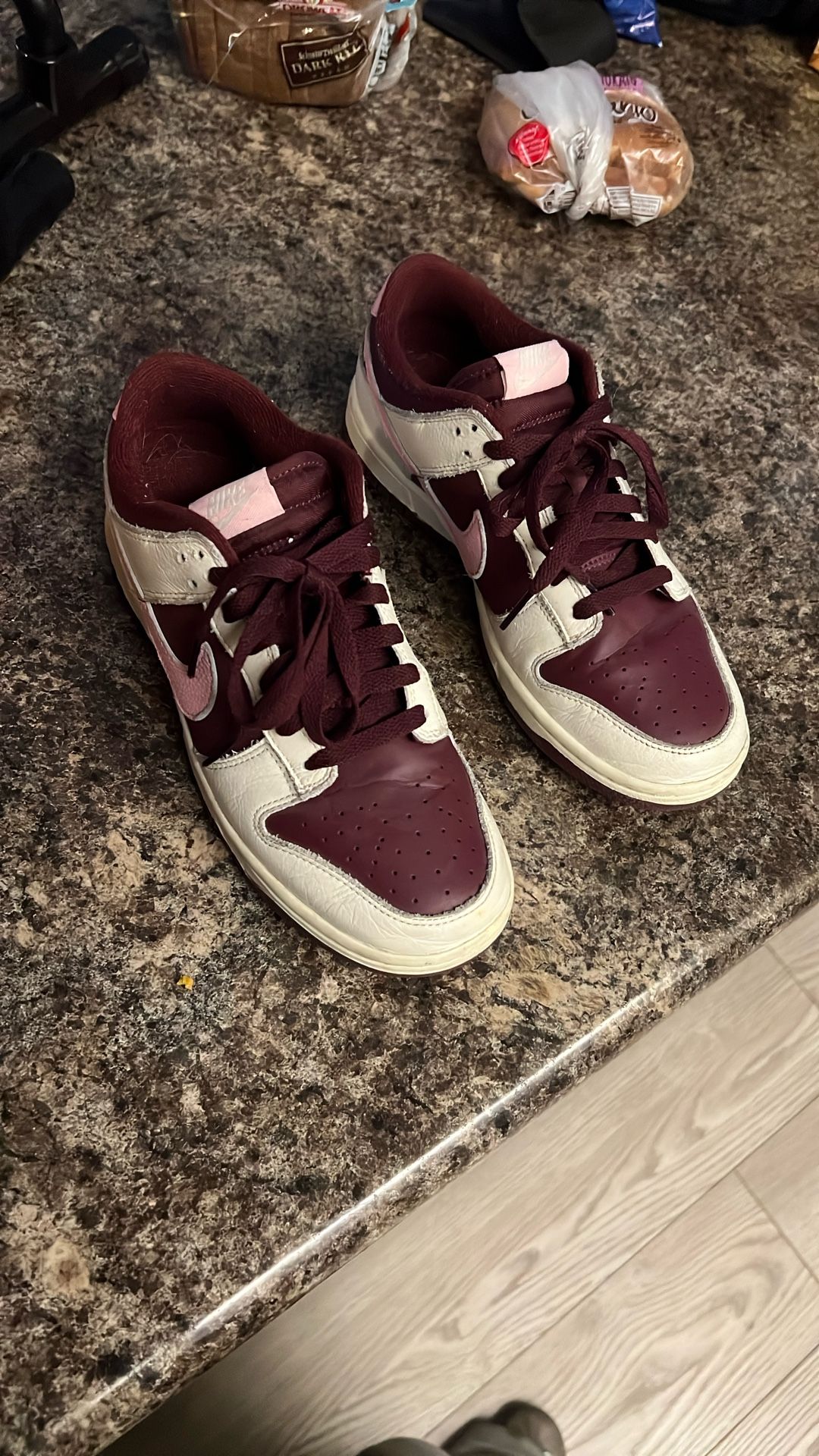 Nike Dunk Low Retro Valentine's Day 2023