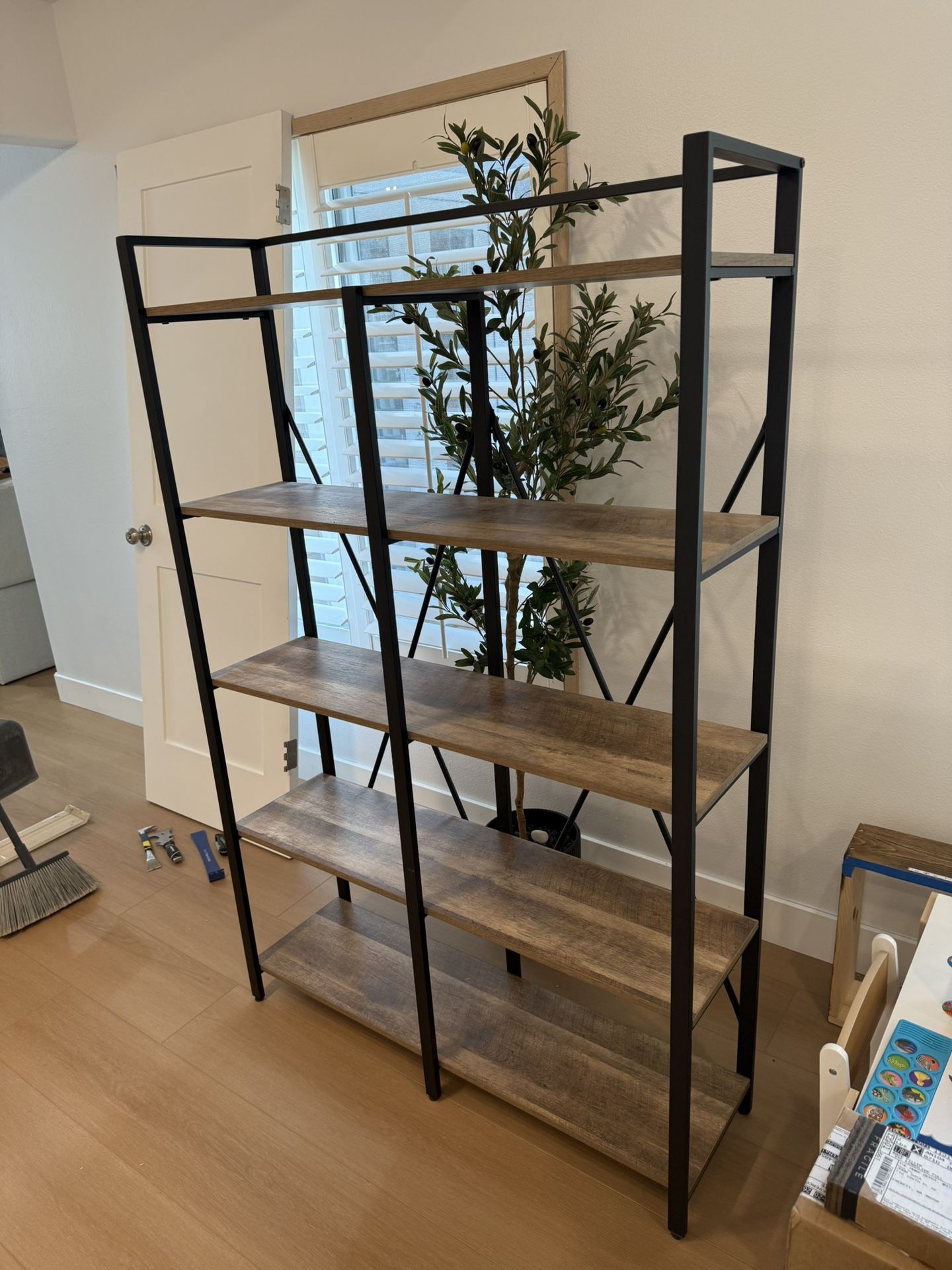 Bookshelf