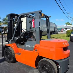 TOYOTA 8,000lb diesel 
