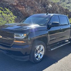 2018 Chevrolet Silverado 1500 Custom 4x2 Custom 4dr Crew Cab 5.8 ft. SB