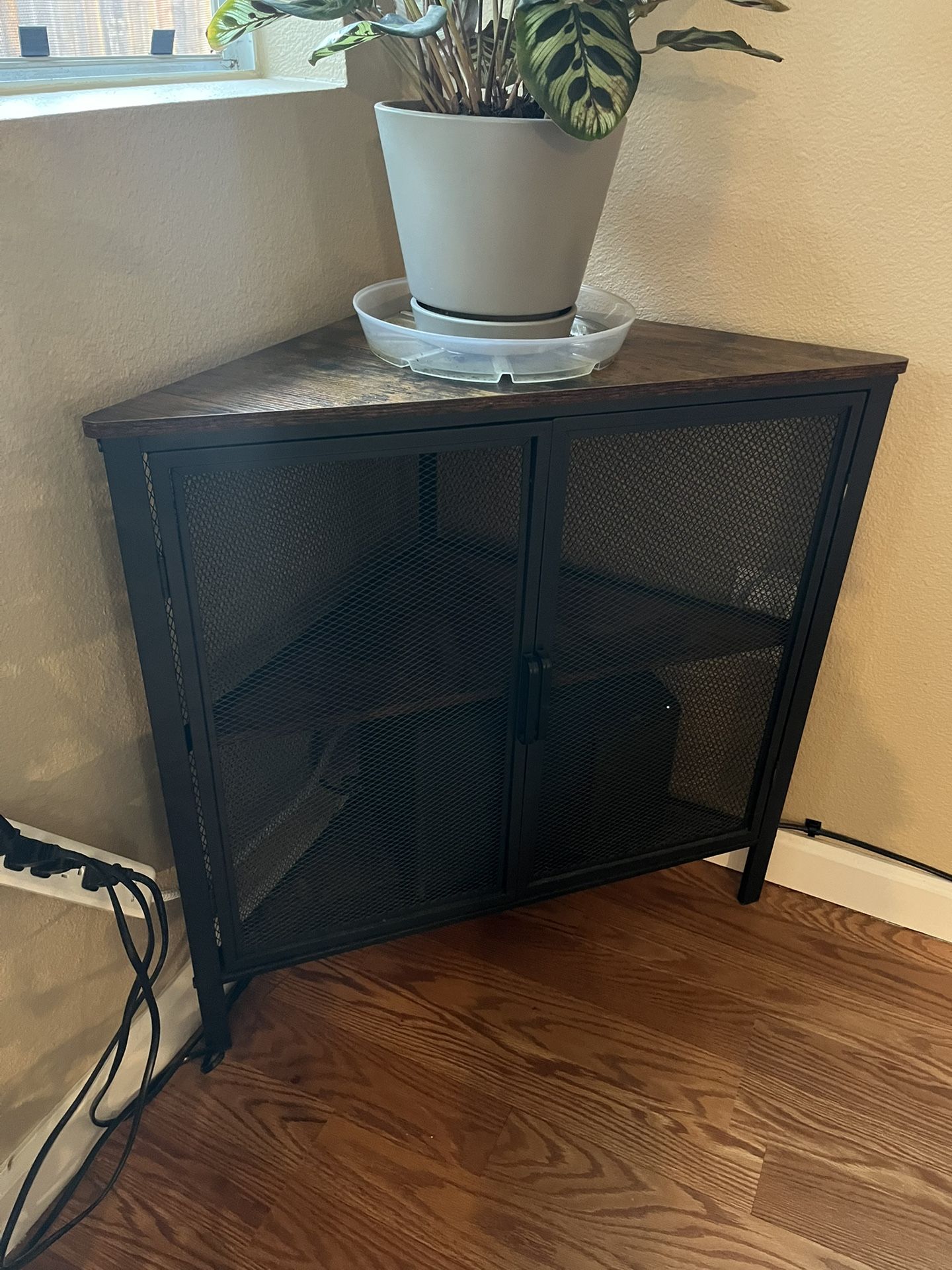 Corner Shelf