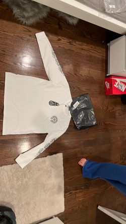 Chrome, heart size, small, long sleeve