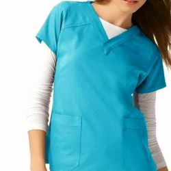 WonderWink Sporty V-Neck ScrubTop  