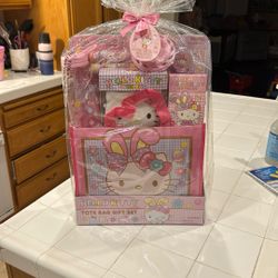 Hello Kitty Tote Bag Gift Set