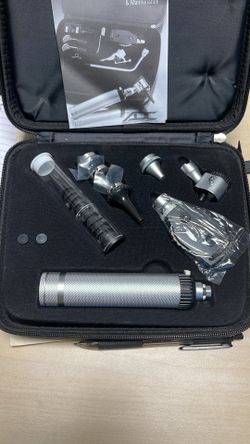 Otoscope & ophthalmoscope