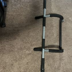 Iron Gym Doorway Pull-up Bar 