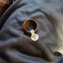 Golden Ring size 12