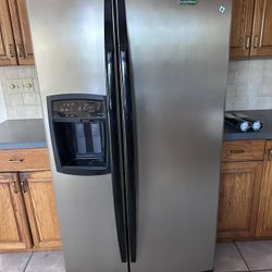 Two door refrigerator 