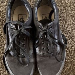 Vans Tennis Size 4.5 Men 6.0 Women , Nikes, Converse, Pumas Y Más En Muy Buenas Condiciones