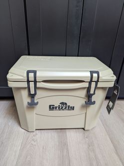 Grizzly Cooler 15qt