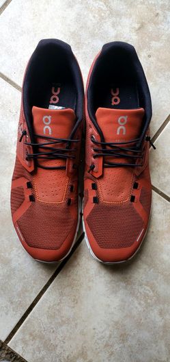 On Cloud 5 size 11.5